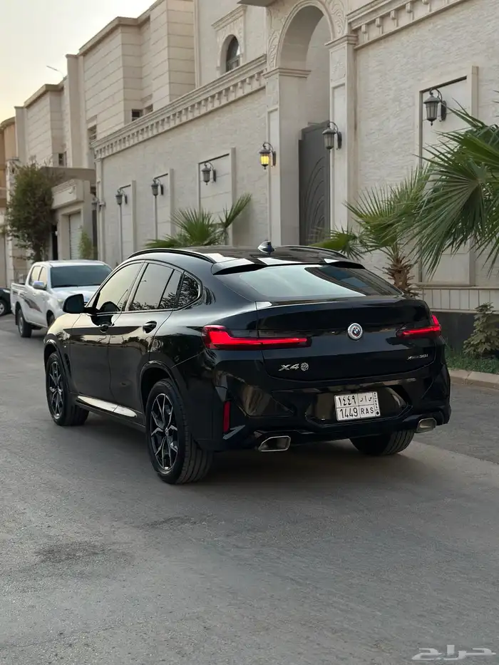 بي ام اكس 4 2023 ضمان وصيانه 10