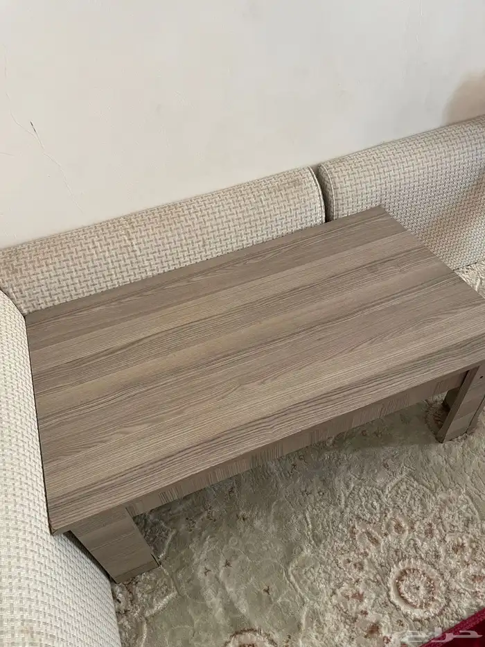 طاوله للبيع 0