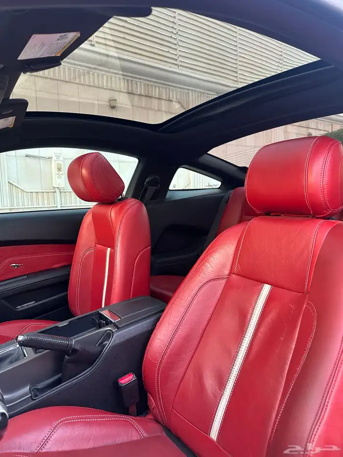 2013 موستنج 5.0 قير عادي فل بانوراما داخلي احمر 9