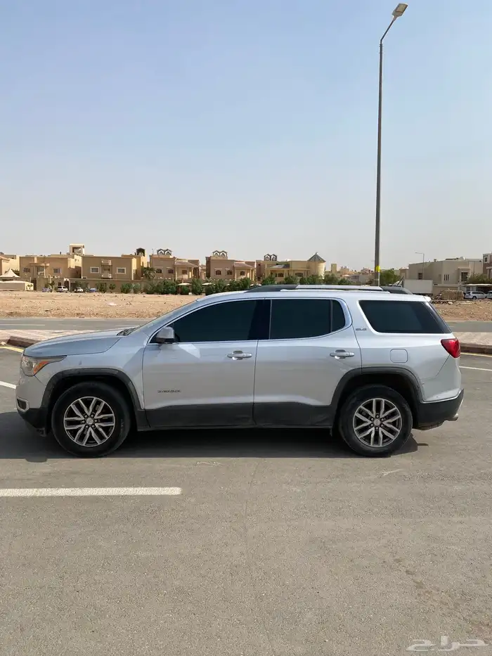 للبيع GMC اكاديا 2017 مالك اول 9