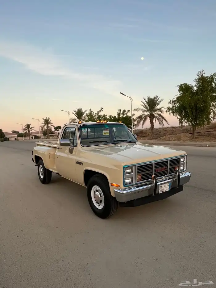 للبيع جمس موديل 86 قير عادي 23