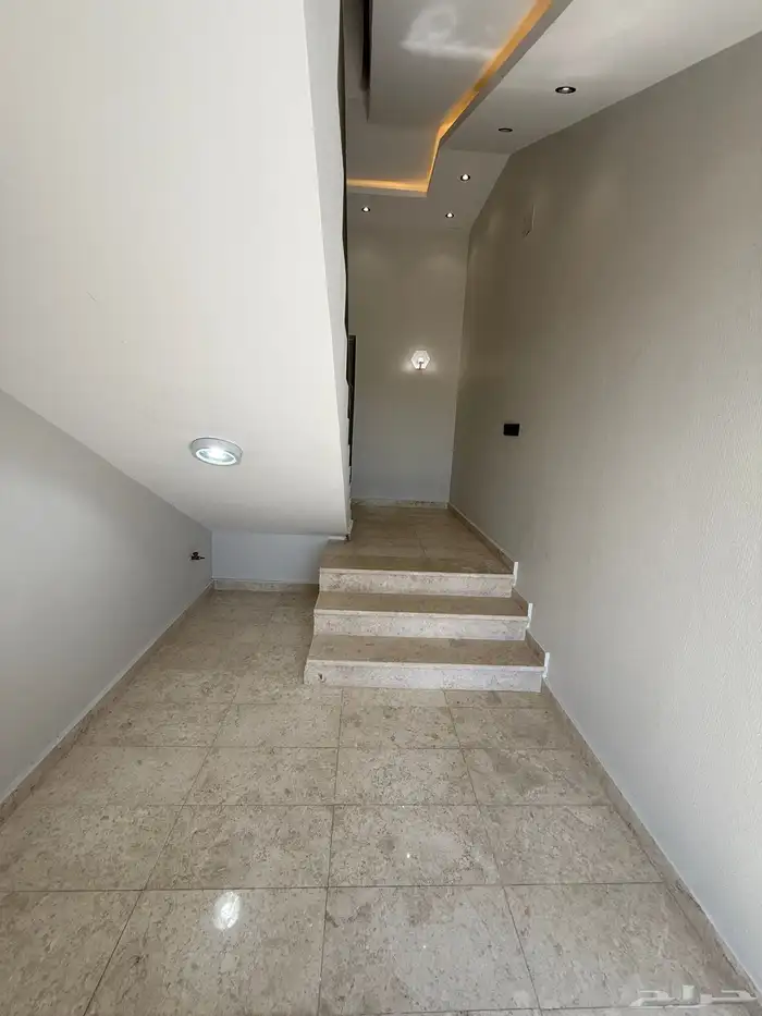 للبيع روف مع ملحق بمشب حي الجوهره شرق خميس مشيط 650الف 1