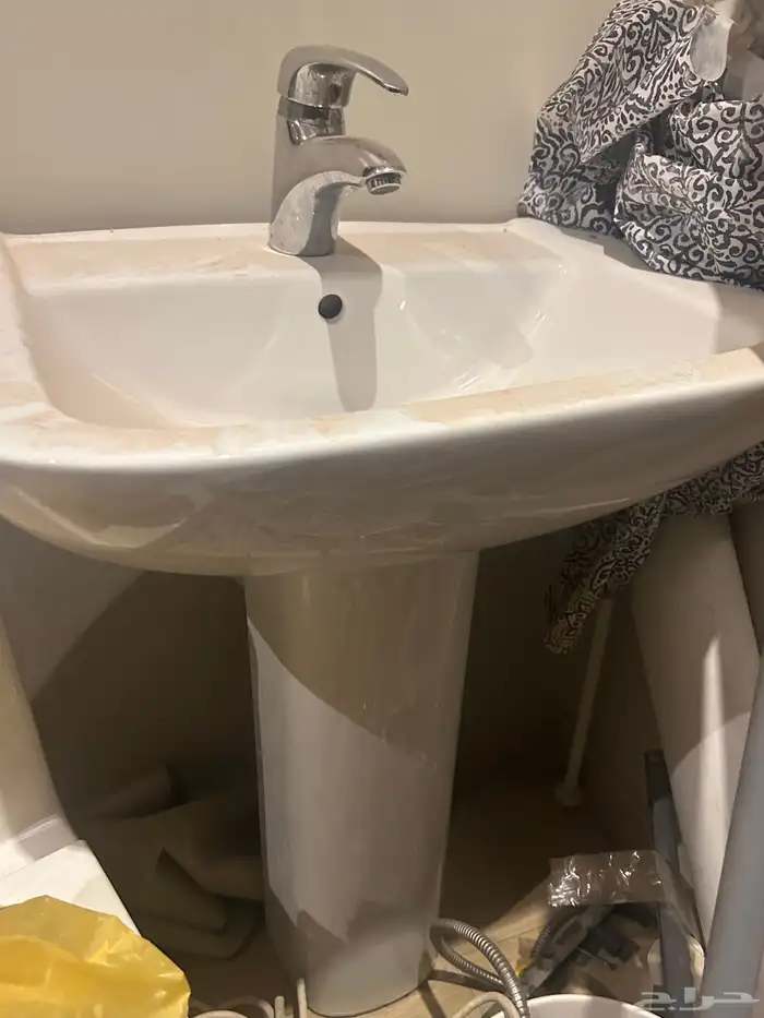 مغسلة و كرسي حمام 1