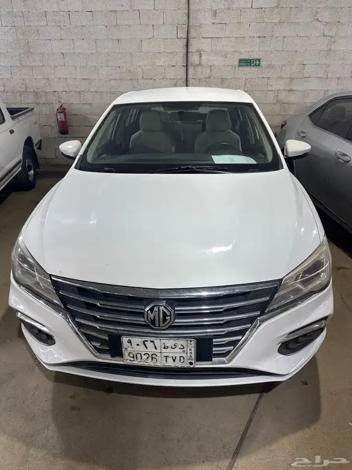 ام جي ومجموعة سيارات للبيع 7