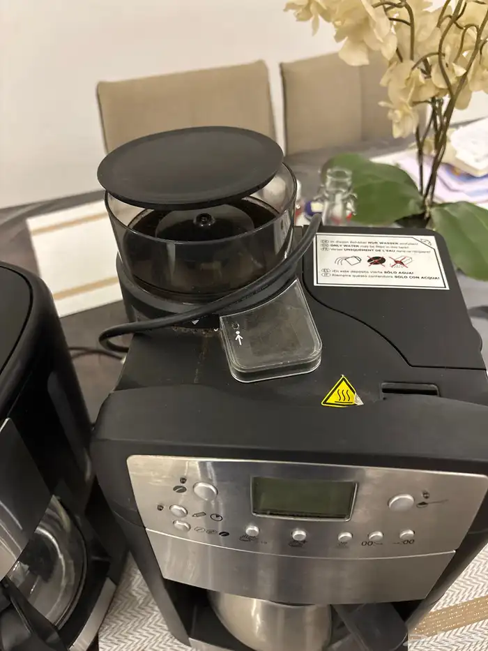 الات قهوة ثلاث اجهزة مختلفة 3