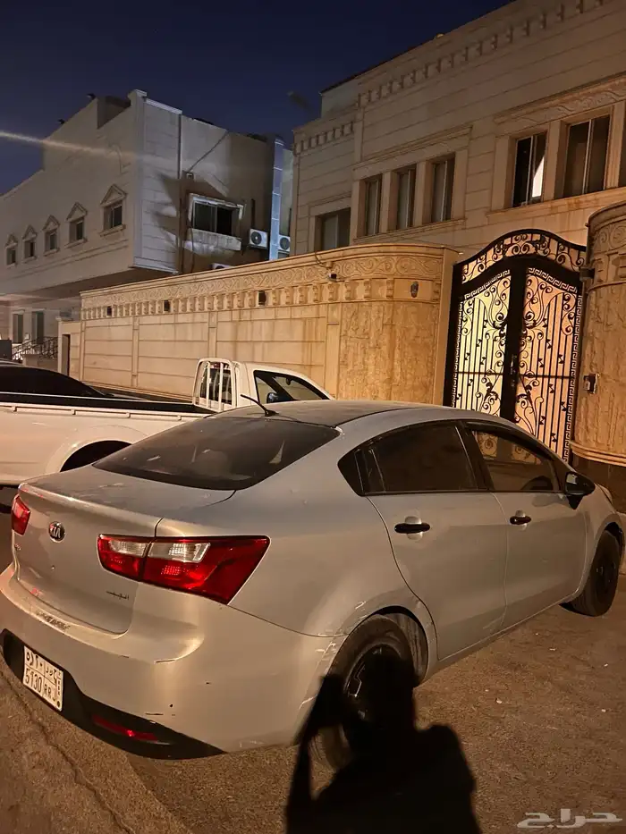 كيا ريو للبيع 2