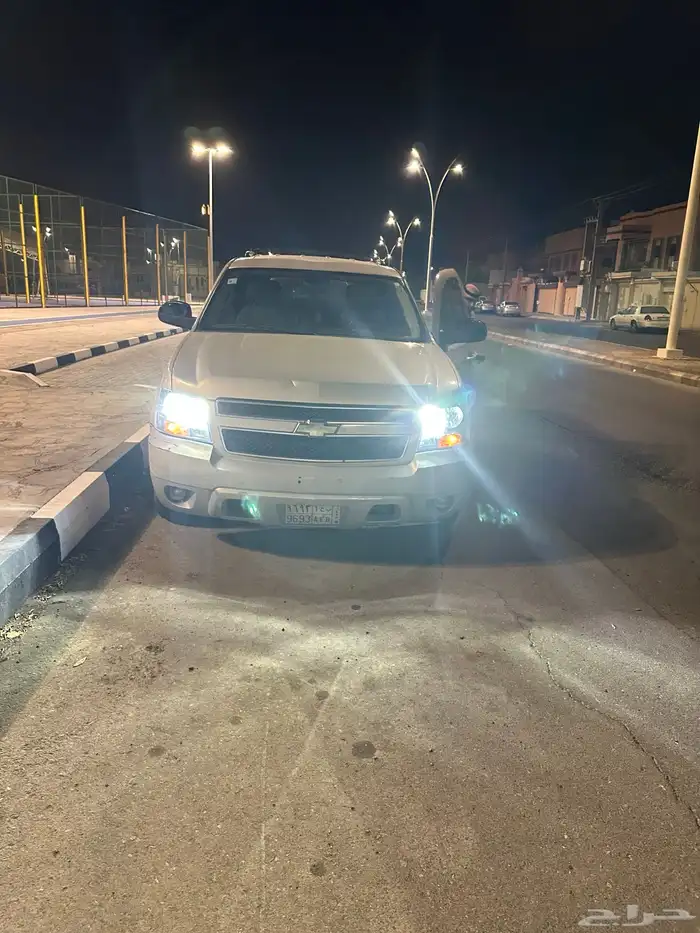 تاهو 2011 بدي بلد قير ودفرنس سليم 100  والمكينة تنقص 3