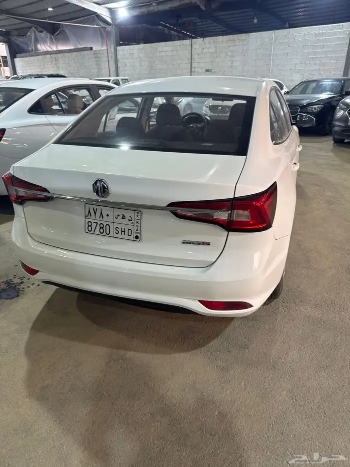 ام جي ومجموعة سيارات للبيع 0