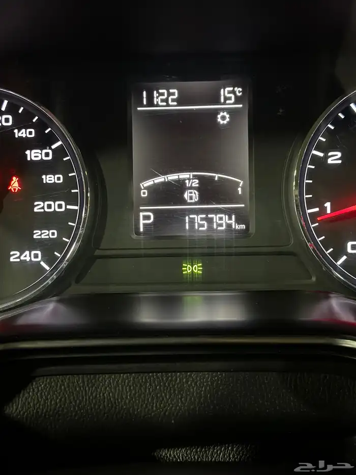 ام جي rx8 2020 15