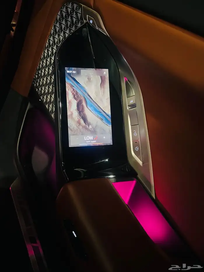 بي ام دبليو 740 موديل 2023 فل كامل اعلي فئة 23