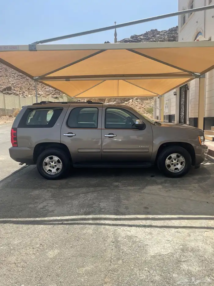 للبيع تاهو نظيف موديل 2012 LT 2