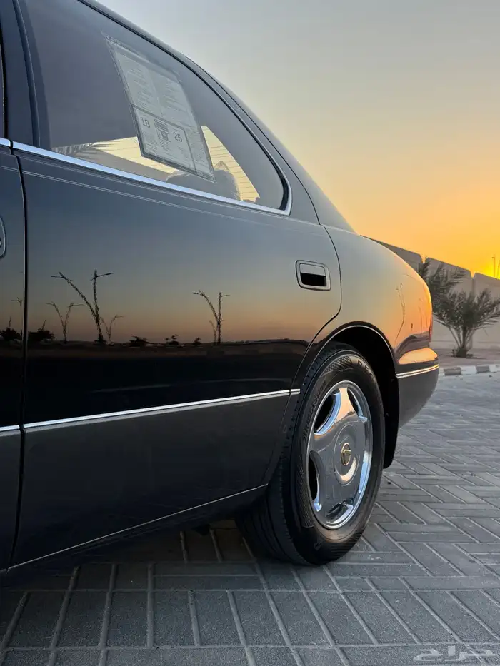 للبيع لكزس مديل 99 23