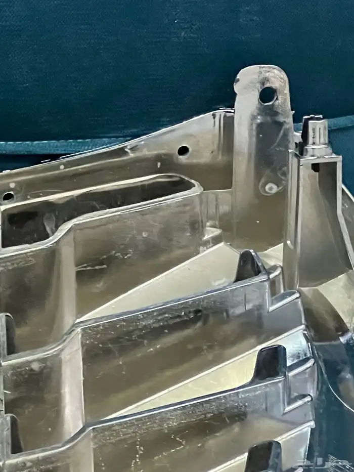 شبك لاندكروزر Gxr 2015 4