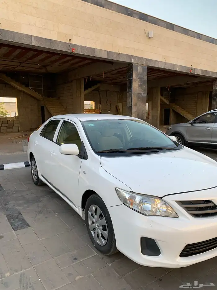 للبيع كورولا 2013 7