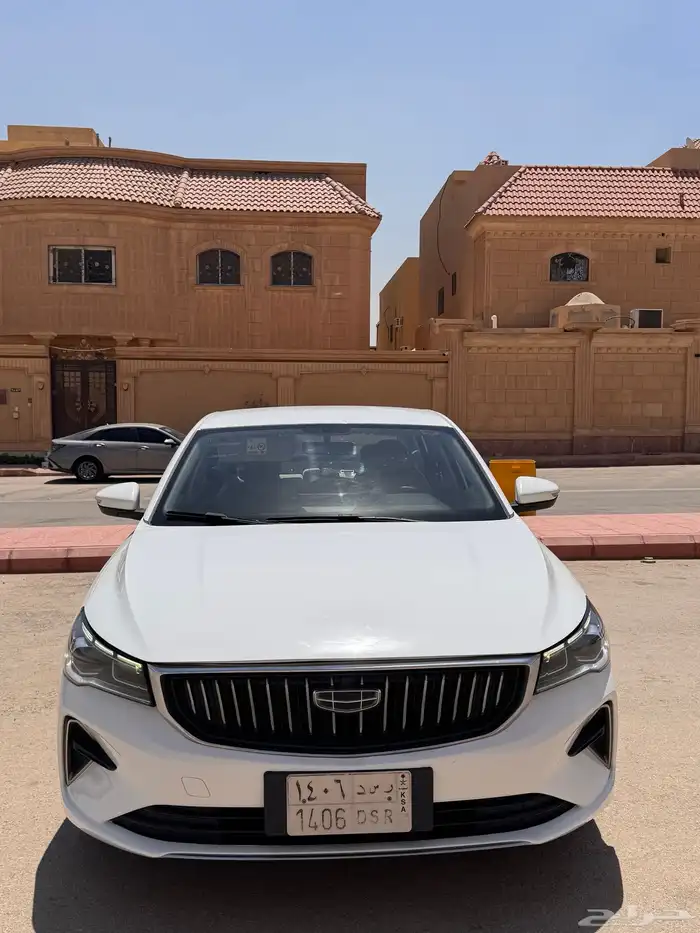 جيلي ام جراند 2023 0