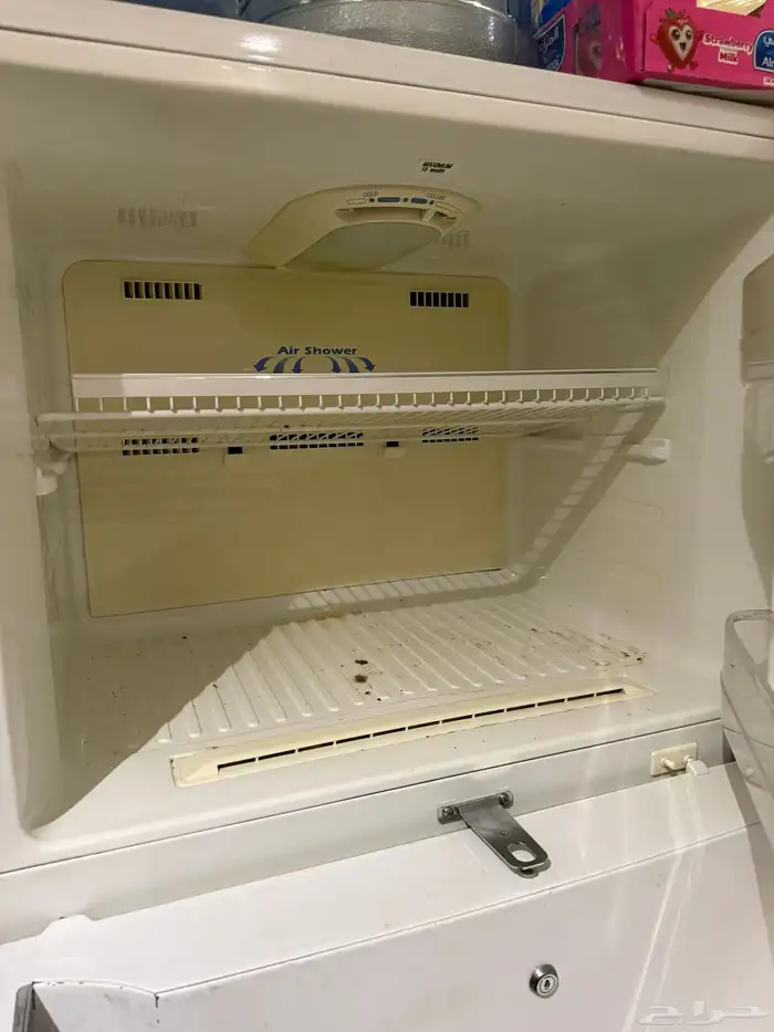 ثلاجة للبيع 1