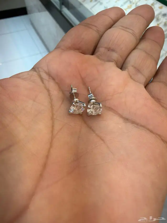 حلق الماس ذهب ابيض 3