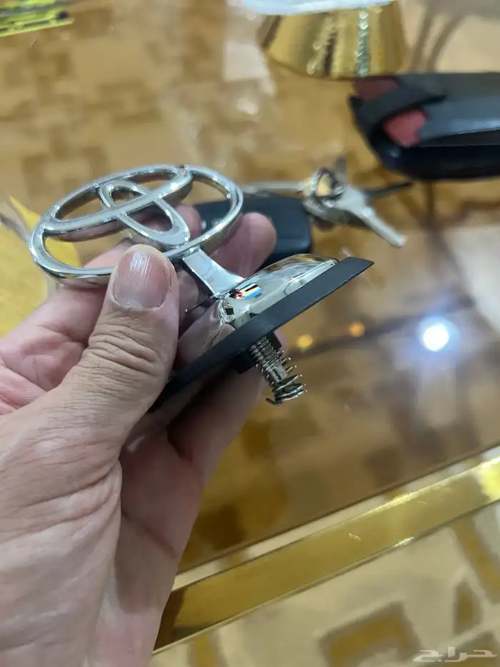 علامه تمثال لاندكروزر 1998جديده 2