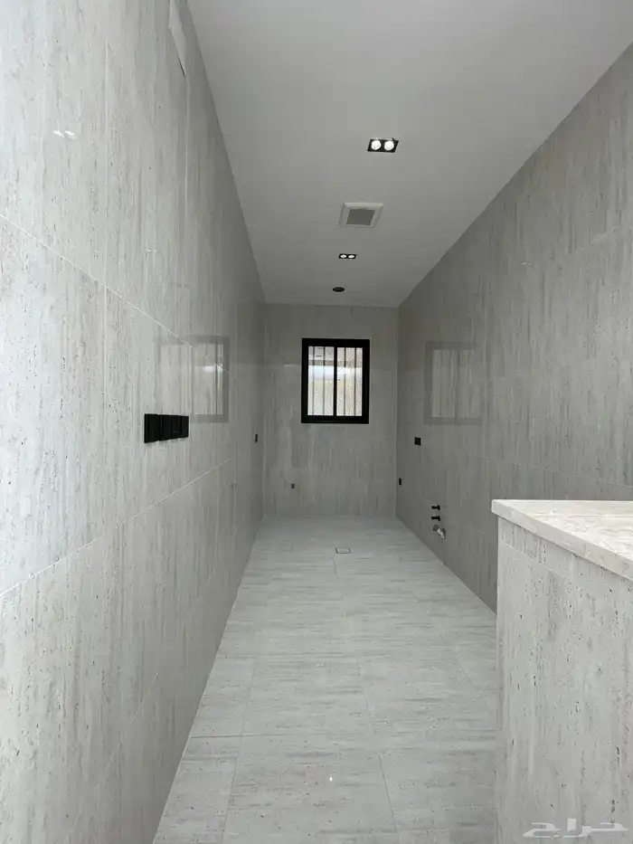 للبيع فيلا روف مع ملحق بدرج خارجى من 770 الف مقابل نادى ضمك 24