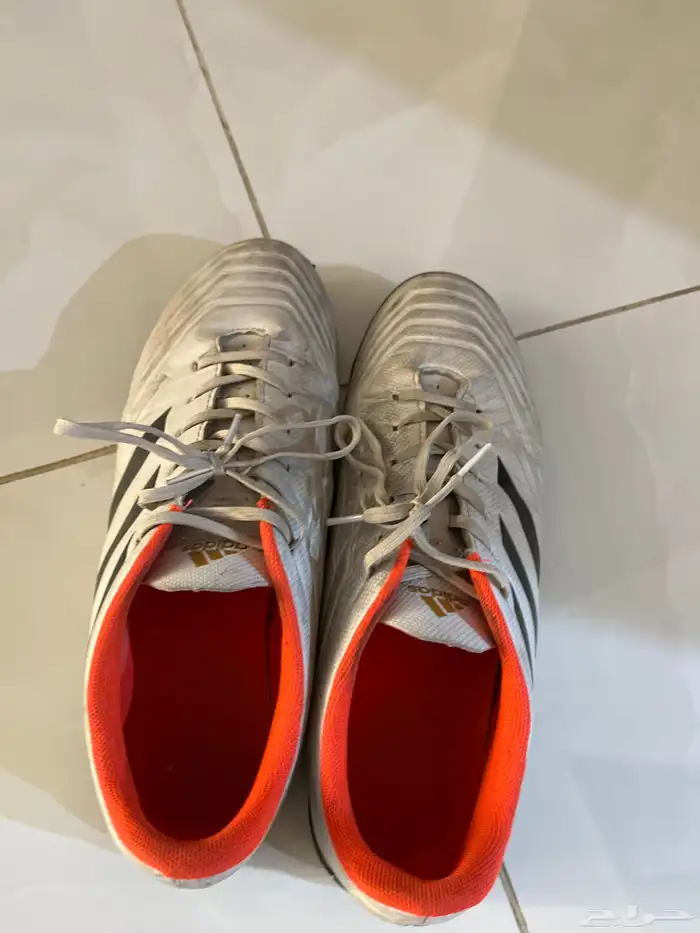 بوت كوره اديداس بريدتور اصلي للبيع مع هدية 2