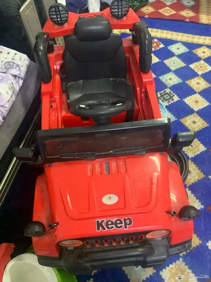 مكتب مع كرسي مع كمدينو 4