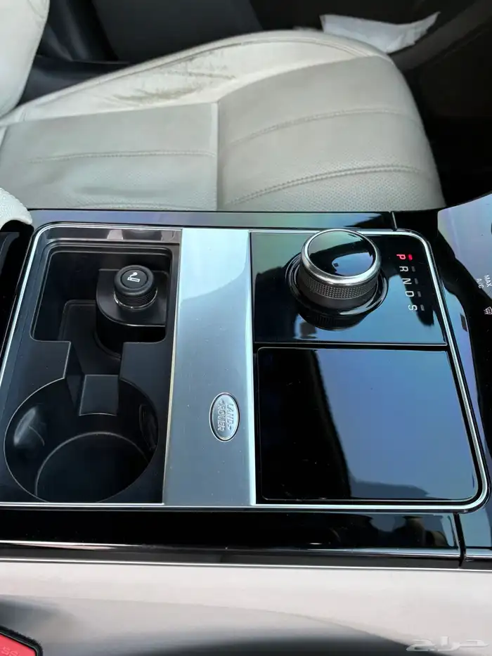 رنج روفر فيلار بني داخلي اوف وايت 13