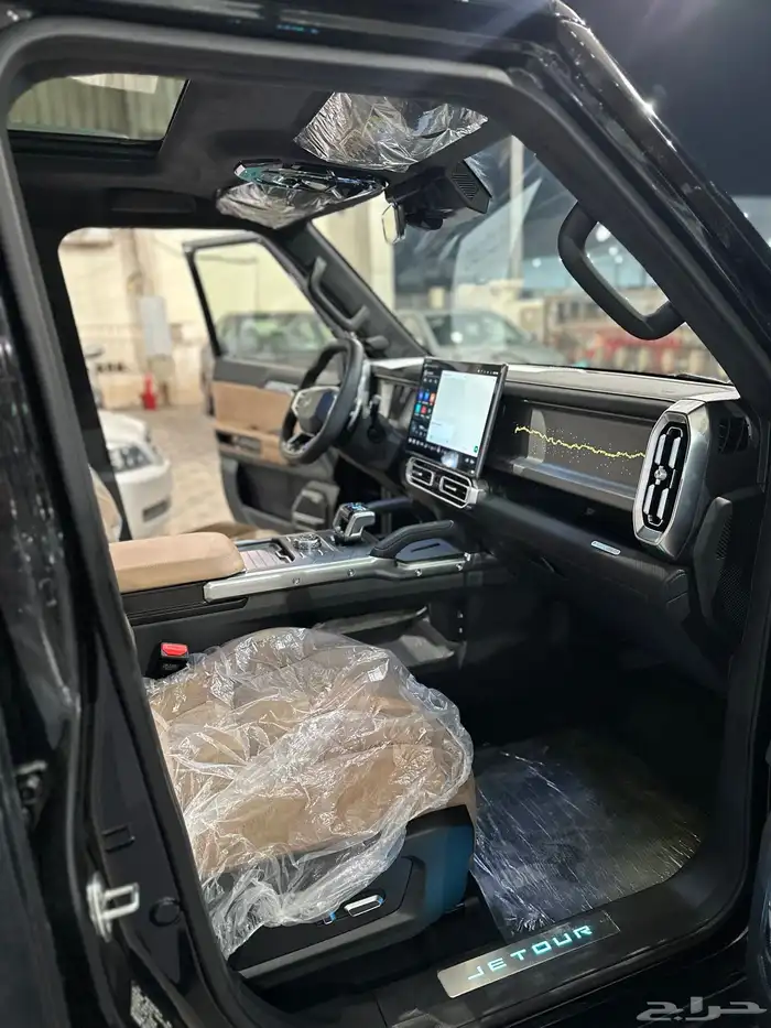 جيتور 2025 T2 لاكجري أسود 24