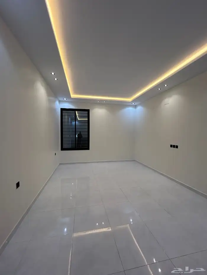 للبيع روف علوي بملحق تشطيب vip درج داخلي وخارجي 20