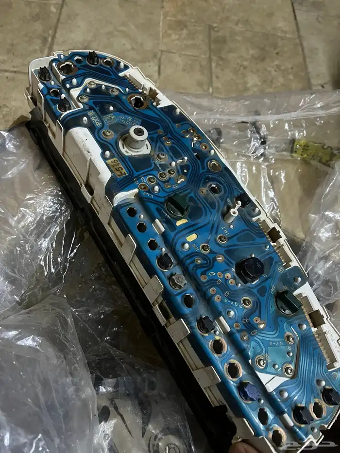 للبيع طبلون هايلوكس 98 الى2005 1