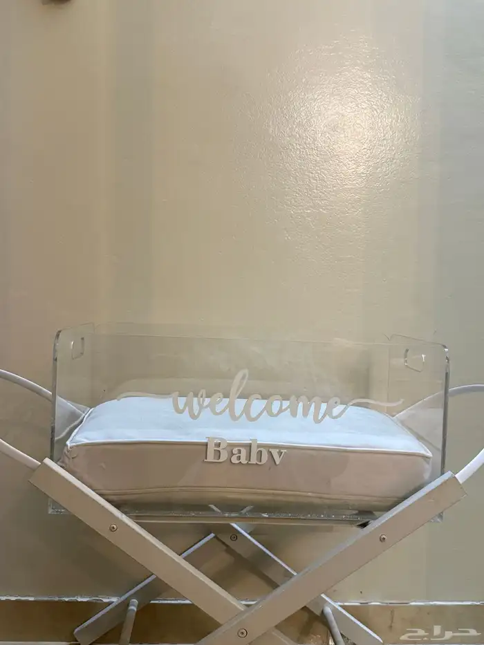 سرير اطفال اكريلك 1