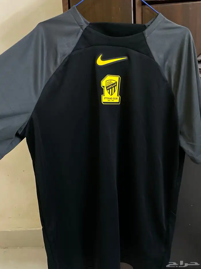 تيشرتات نادي الاتحاد السعودي و بناطيل   اكس لارج 7