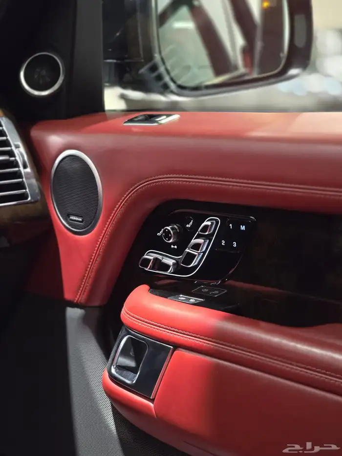 رنج روفر موديل 2019 بحالة ممتازة 12