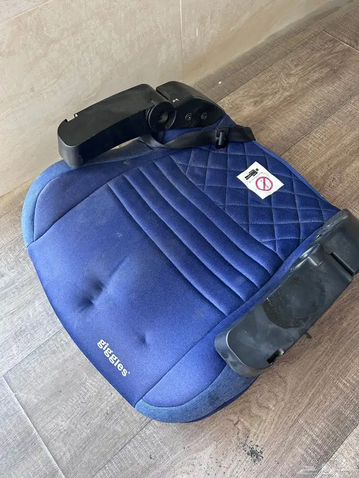 كرسي سيارة للاطفال بعمر فوق 6 سنوات   تخزين للسياره 1