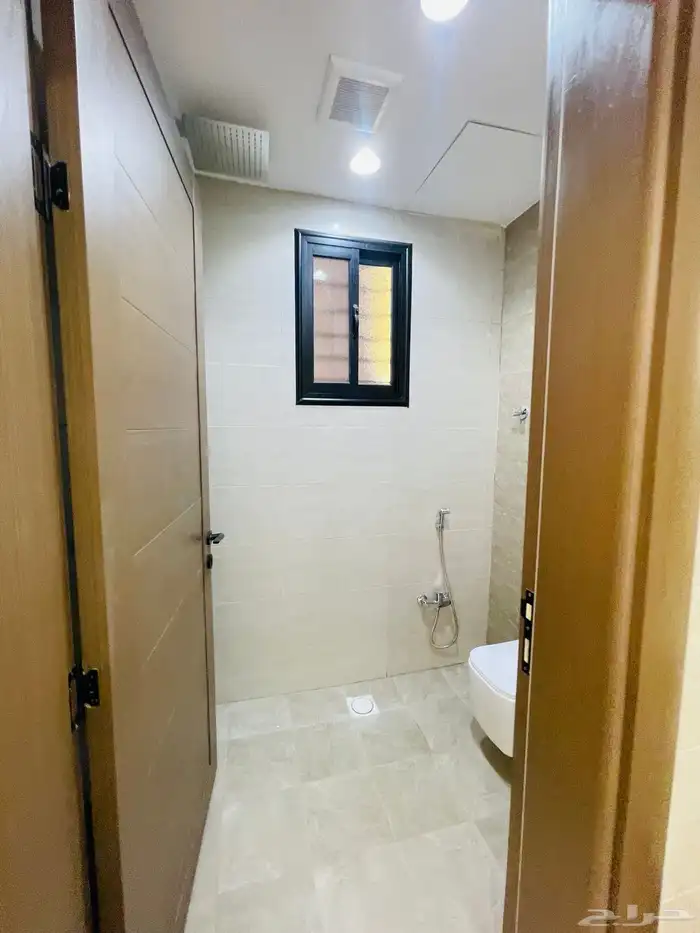 للبيع شقق علوي مع سطح خاص بحي الضيافة بسعر 520 ألف فقط 10