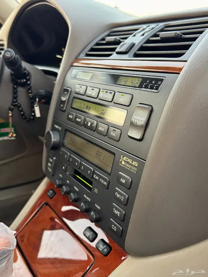 للبيع لكزس مديل 99 54