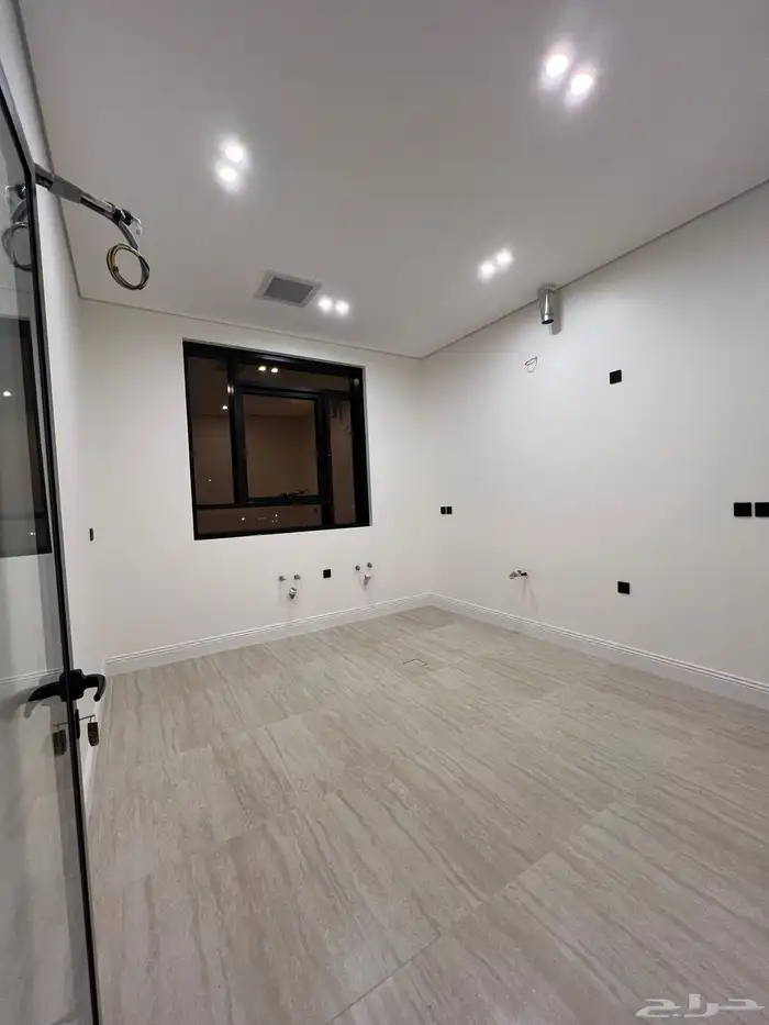 للبيع شقق فاخرة للغاية وجديدة بمخطط الملك فهد 11