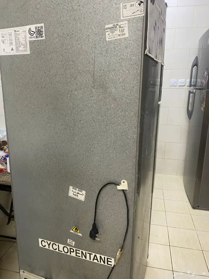 ثلاجه بابين استيل 12 قدم موديل جديد ومافيها اي عيوب 6