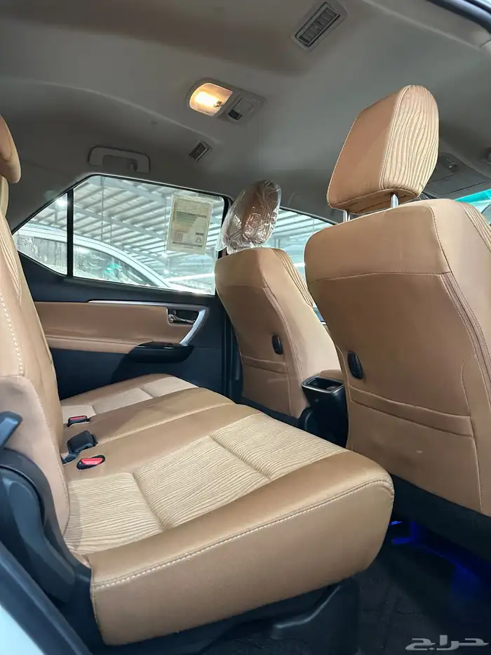 فورتشنر VX بنزين V6 العداد ( 7954 كيلو فقط ) موديل 2021 36