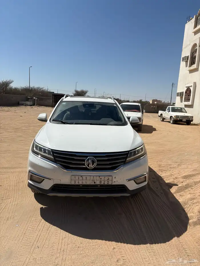 جيب MG RX5 فل كامل 1