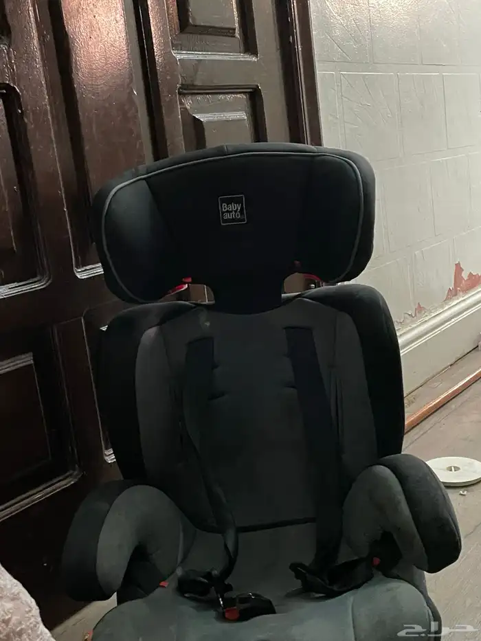 كرسي سيارة للأطفال 0