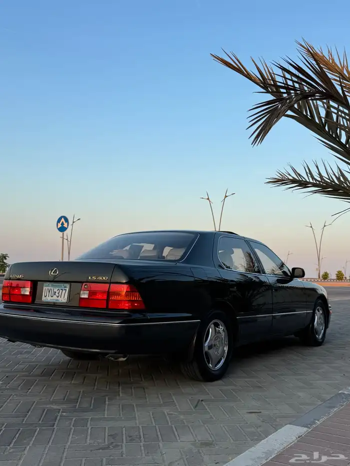 للبيع لكزس مديل 99 11