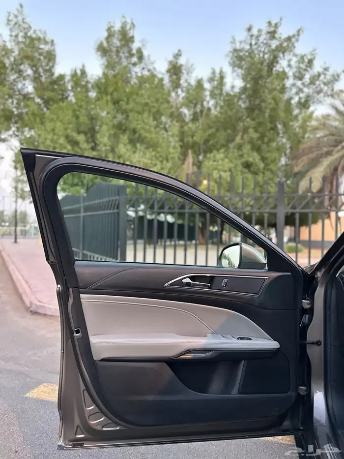 فورد تورس موديل 2021 سعودي تماتيك 25