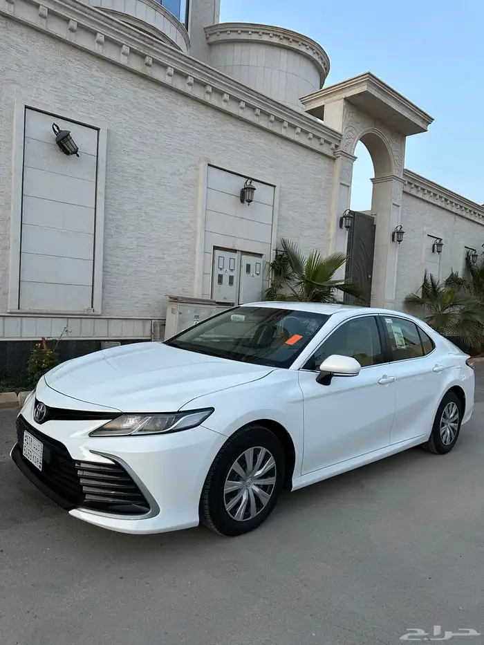 كامري 2023 سعودي للبيع 3