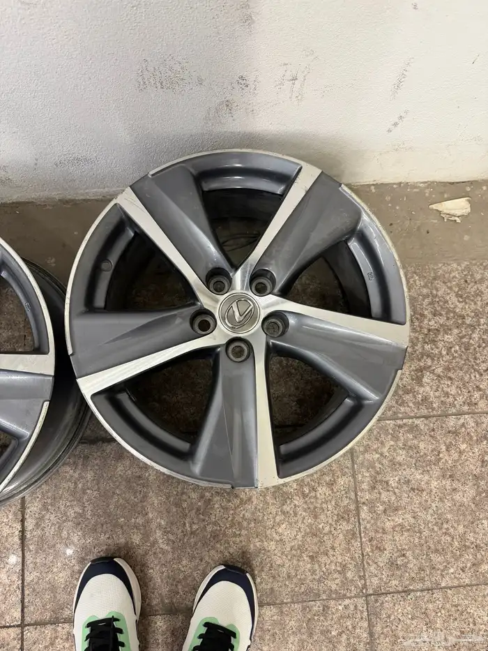 جنوط لكزس Gs f 2017 4