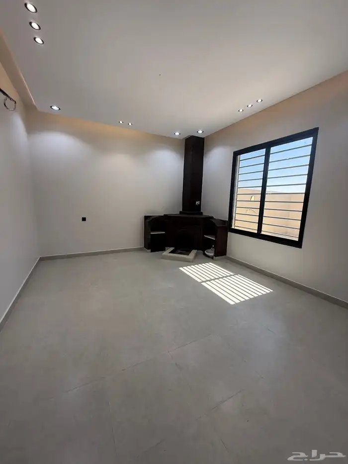 للبيع روف مع ملحق بمشب حي الجوهره شرق خميس مشيط 650الف 18