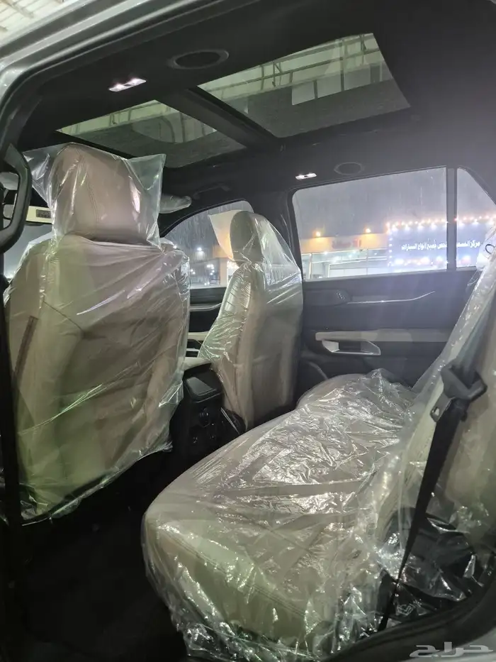 فورد ايفرست ليميتد و XLS بنزين . جديد . 2025 4