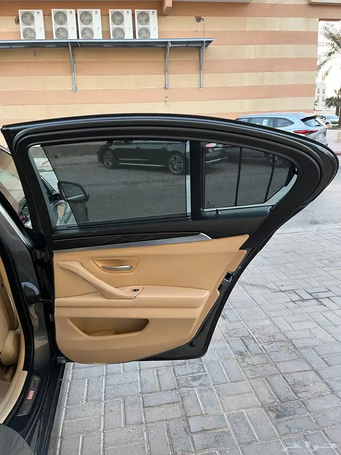 بي إم دبليو 528i 40