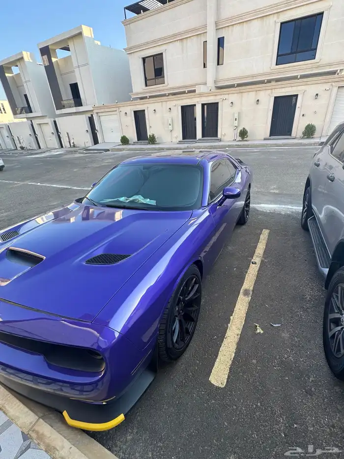 تشالنجر SRT8 مخزنة 2