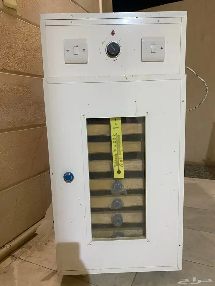 فقاسة يدوية 0