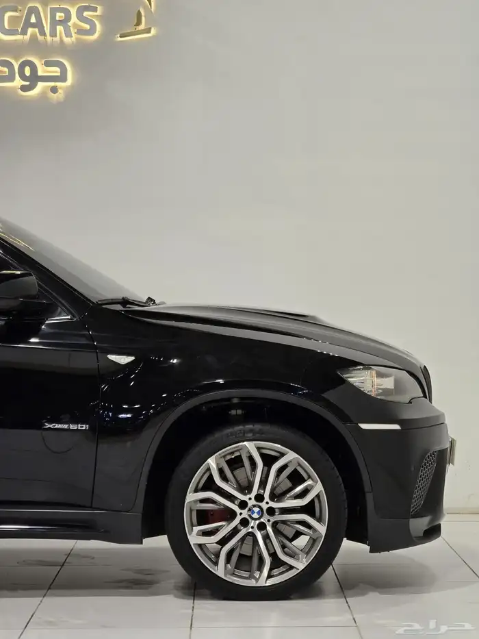 بي ام دبليو X6 موديل 2011 بحالة ممتازة 7